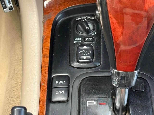 AMERICA LEXUS LX470 21