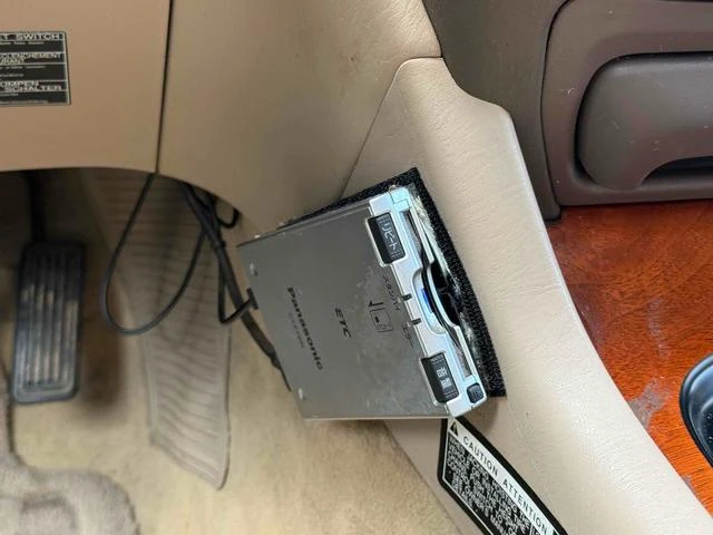 AMERICA LEXUS LX470 6