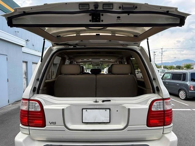 AMERICA LEXUS LX470 18