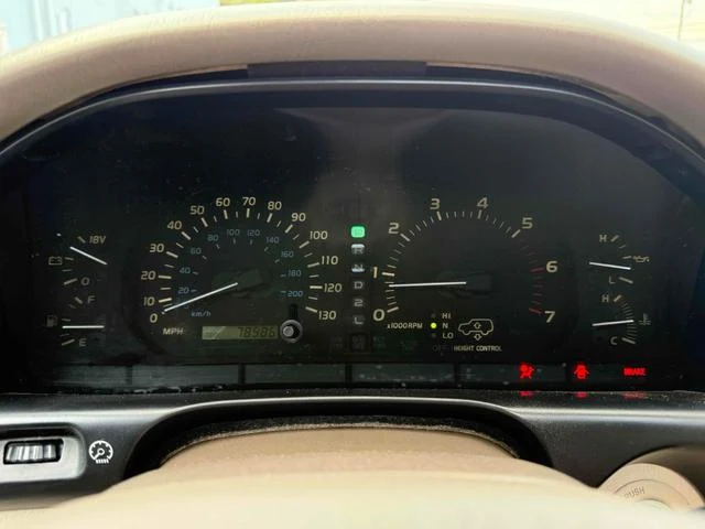 AMERICA LEXUS LX470 37