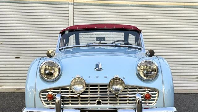 Triumph TR-3 9