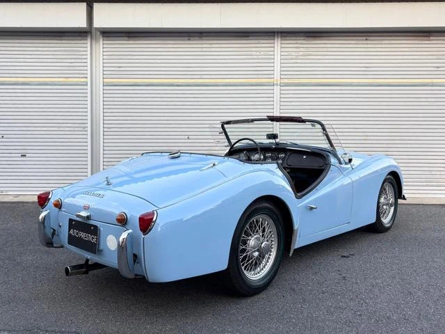 Triumph TR-3 4