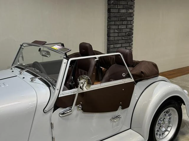 Morgan PLUS4 7