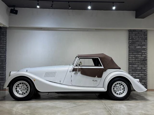 Morgan PLUS4 4