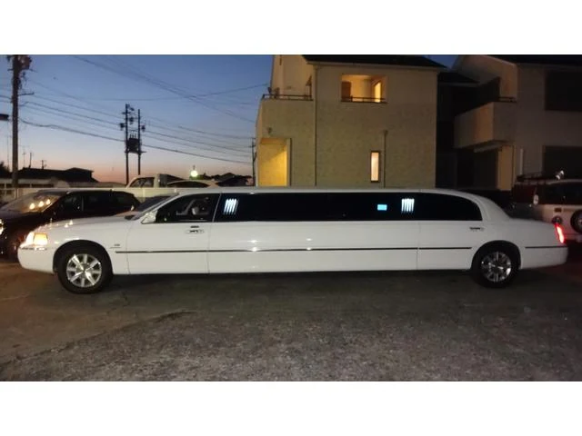 Lincoln LIMOUSINE 26