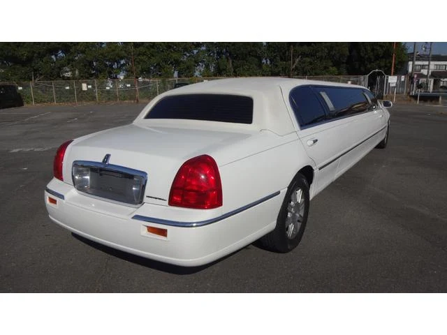 Lincoln LIMOUSINE 6