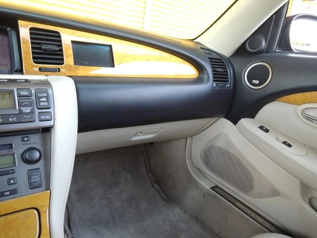 AMERICA LEXUS SC430 42