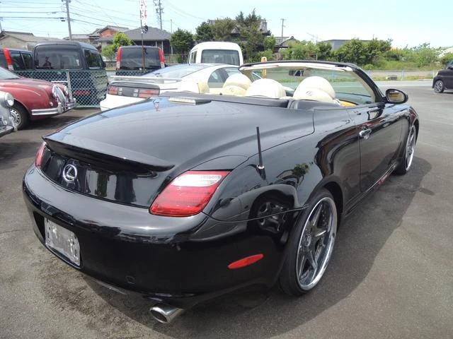 AMERICA LEXUS SC430 31