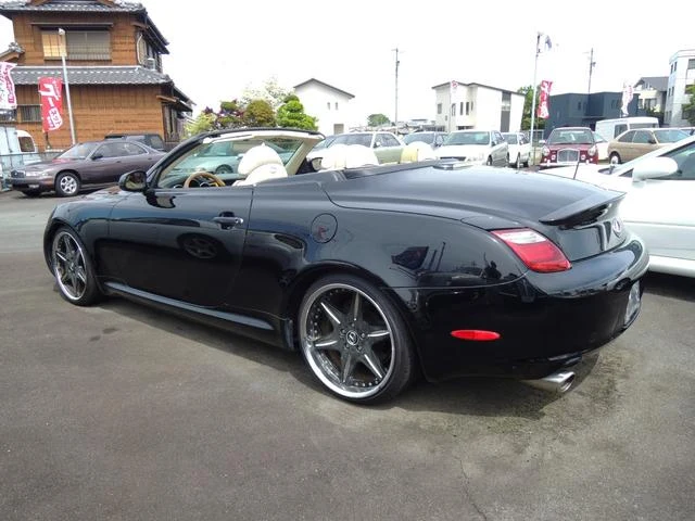 AMERICA LEXUS SC430 32