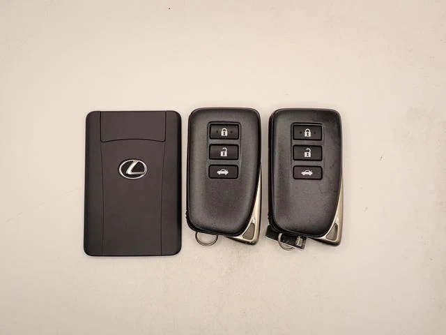 Lexus IS 6