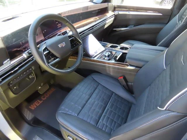 Cadillac ESCALADE 21