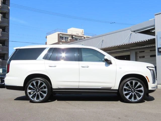 Cadillac ESCALADE 5