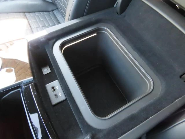 Cadillac ESCALADE 54