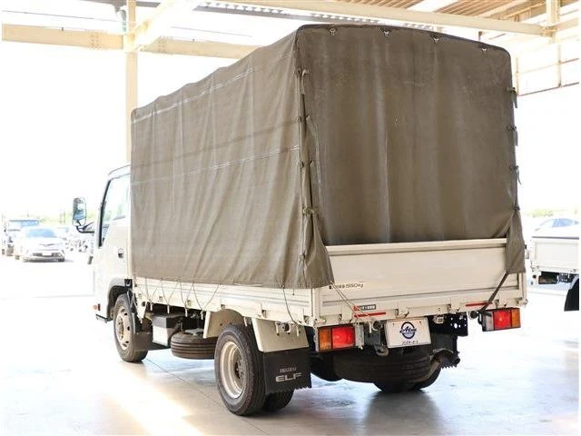Isuzu ELF 22