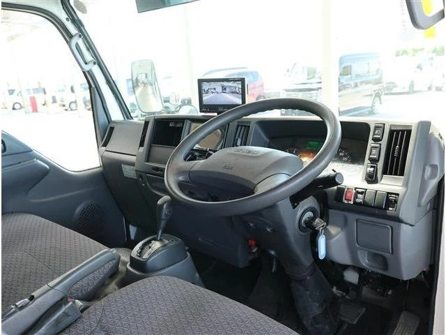 Isuzu ELF 2