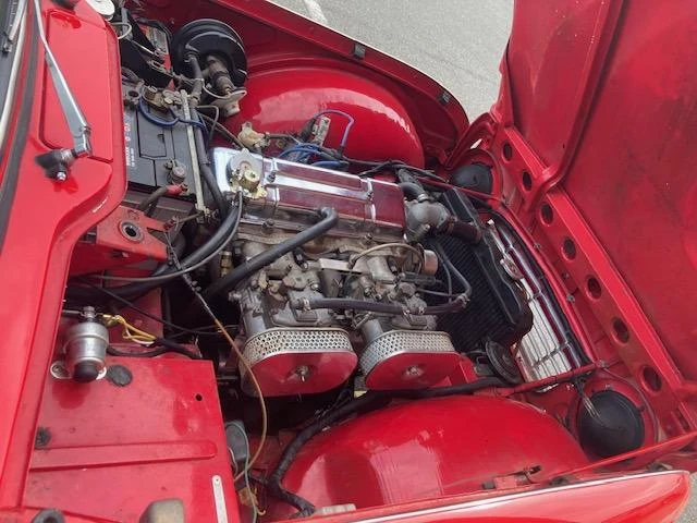 Triumph TR-4 28