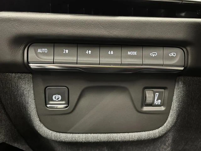 Cadillac ESCALADE 15