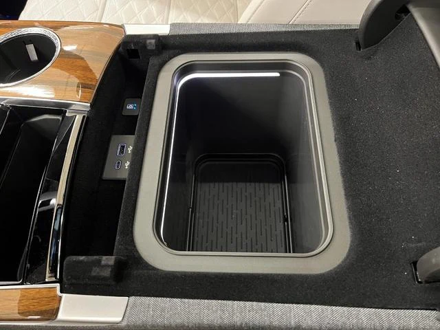 Cadillac ESCALADE 35