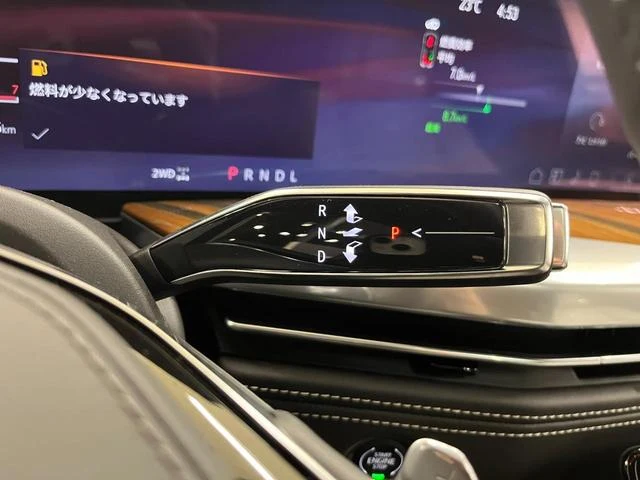 Cadillac ESCALADE 12