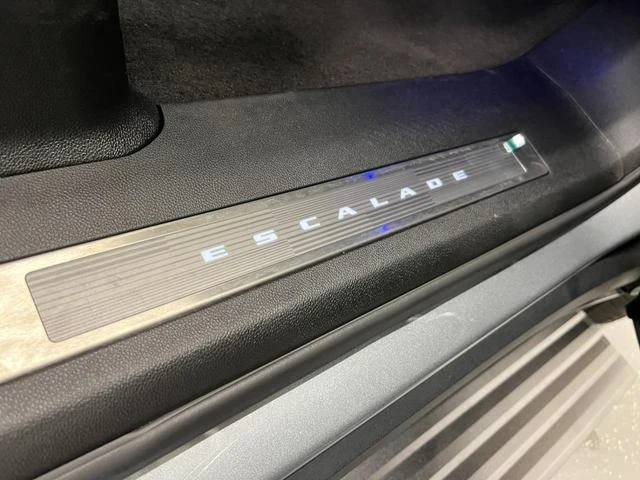 Cadillac ESCALADE 42