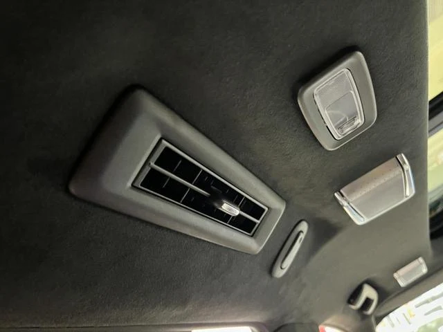 Cadillac ESCALADE 47