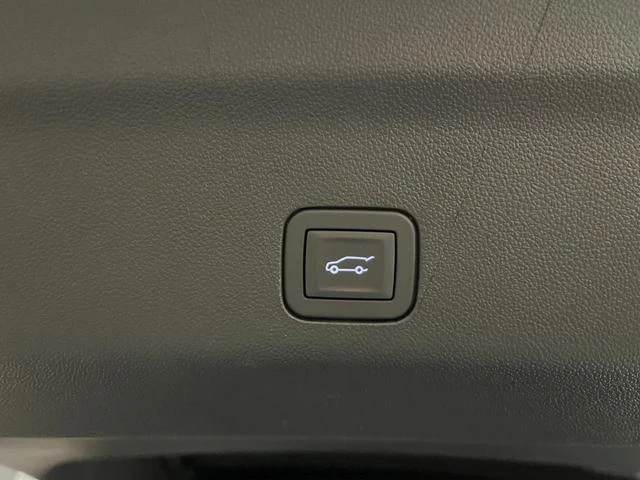 Cadillac ESCALADE 8