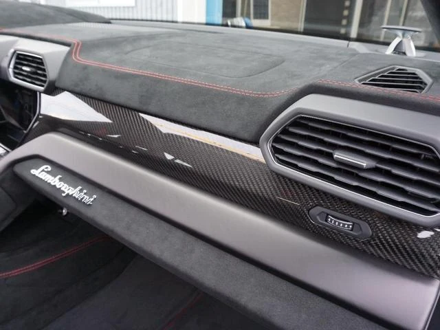 Lamborghini URUS 62