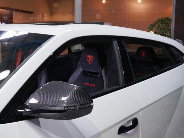 Lamborghini URUS 9