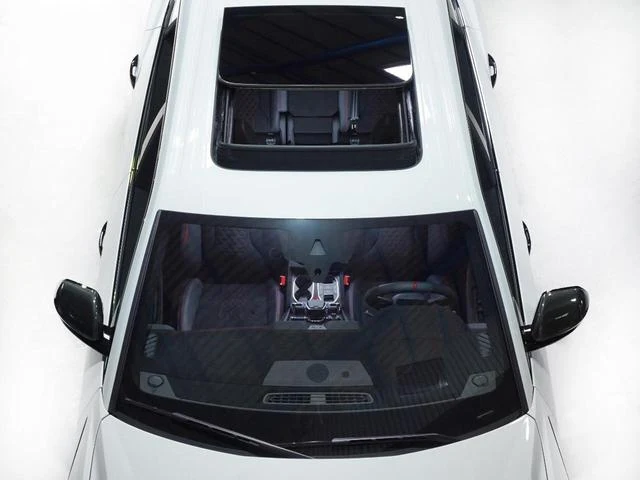 Lamborghini URUS 35
