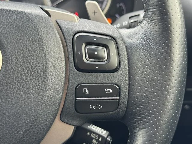Lexus NX 21
