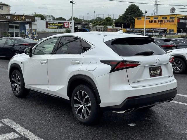 Lexus NX 57