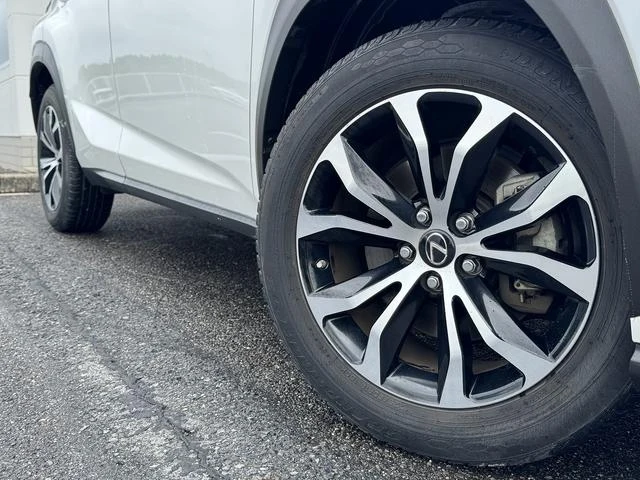 Lexus NX 69