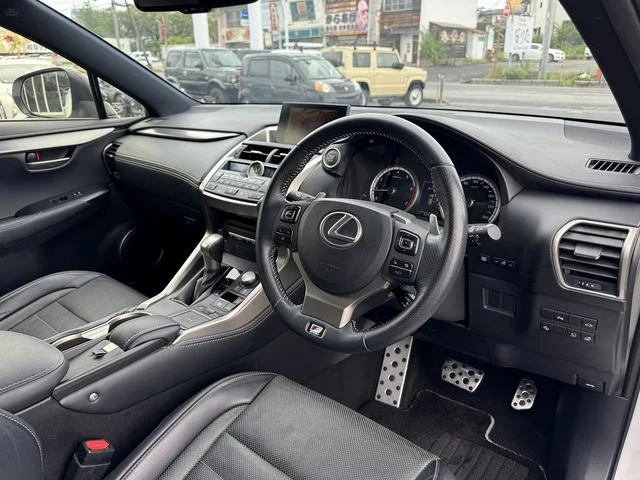 Lexus NX 37
