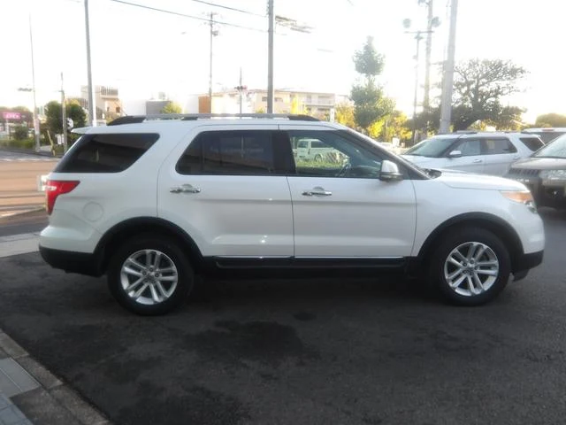 Ford EXPLORER 70