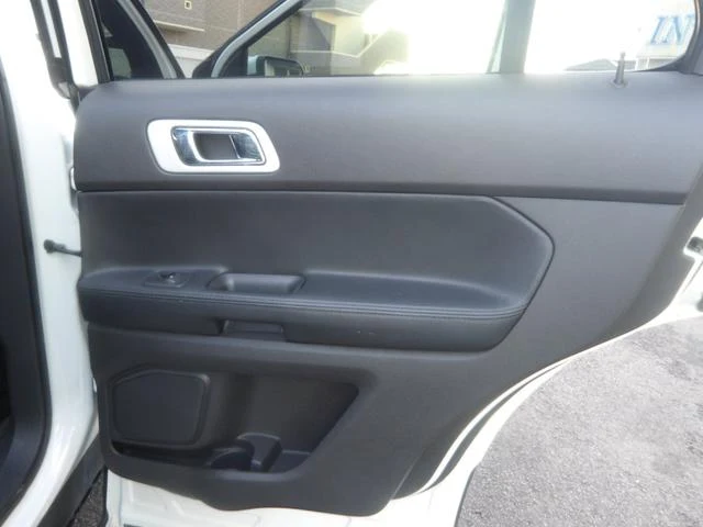 Ford EXPLORER 56