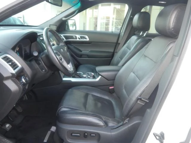 Ford EXPLORER 49