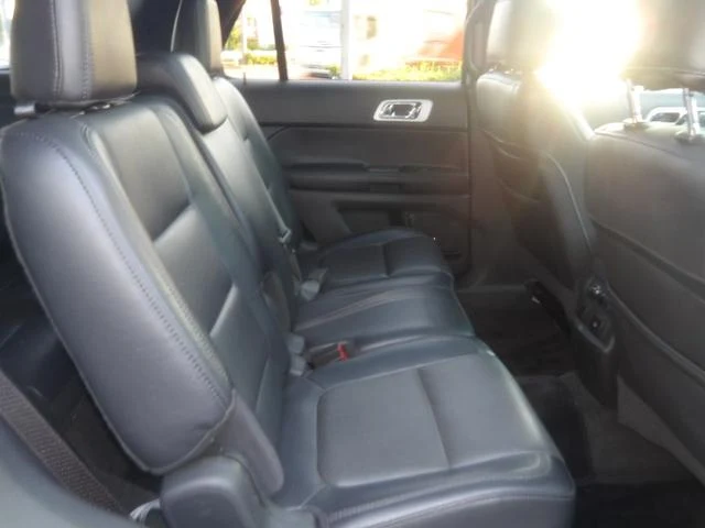 Ford EXPLORER 58