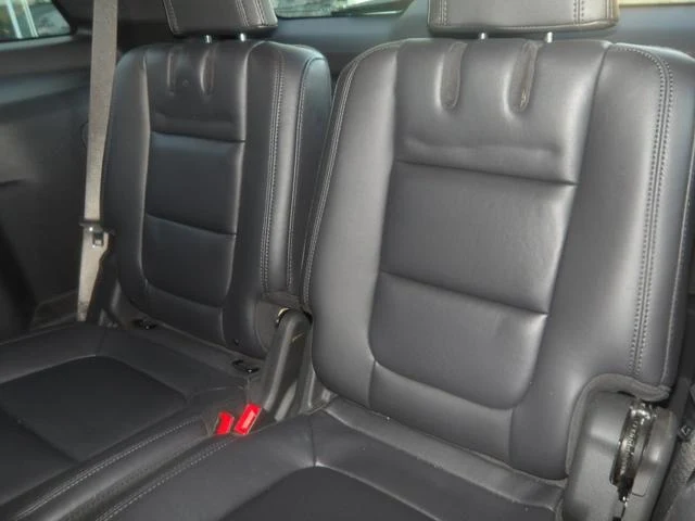 Ford EXPLORER 41
