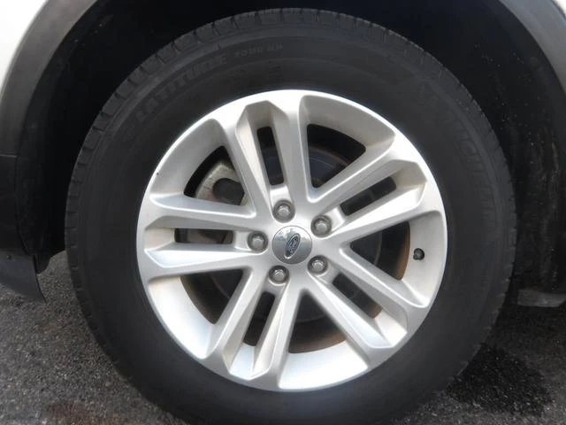 Ford EXPLORER 35