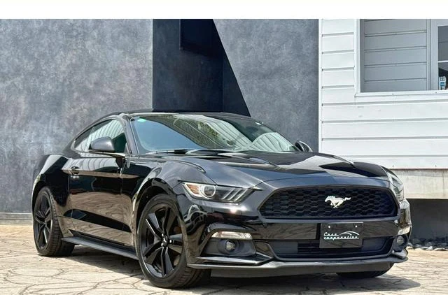 Ford MUSTANG 50