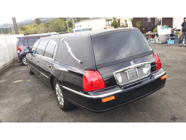 Lincoln LIMOUSINE 9