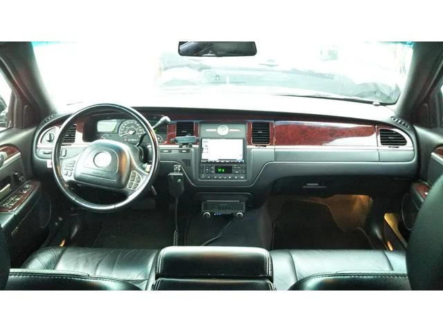 Lincoln LIMOUSINE 15
