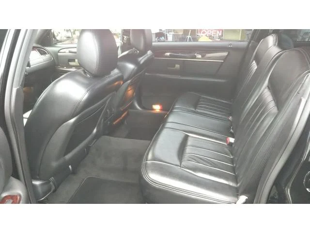 Lincoln LIMOUSINE 14