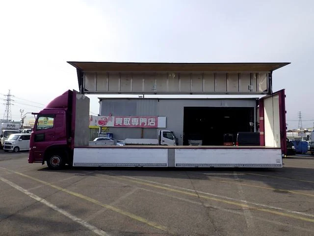 UD Trucks QUON 3