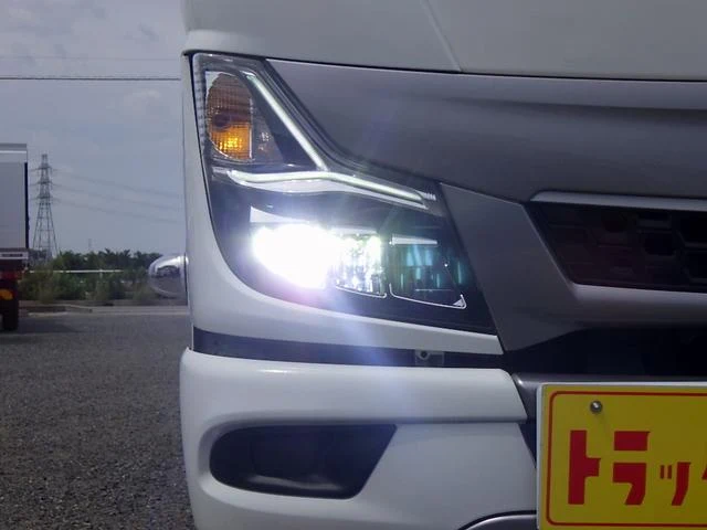 UD Trucks KAZET 24