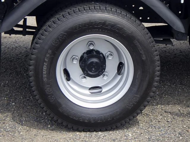 UD Trucks KAZET 17