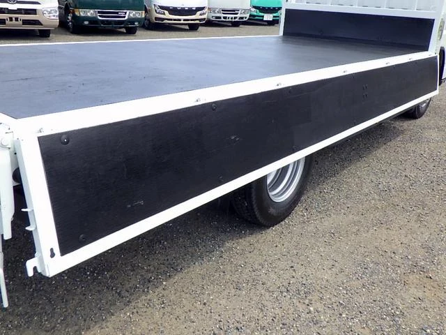 UD Trucks KAZET 30