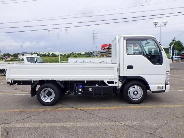 Isuzu ELF 4