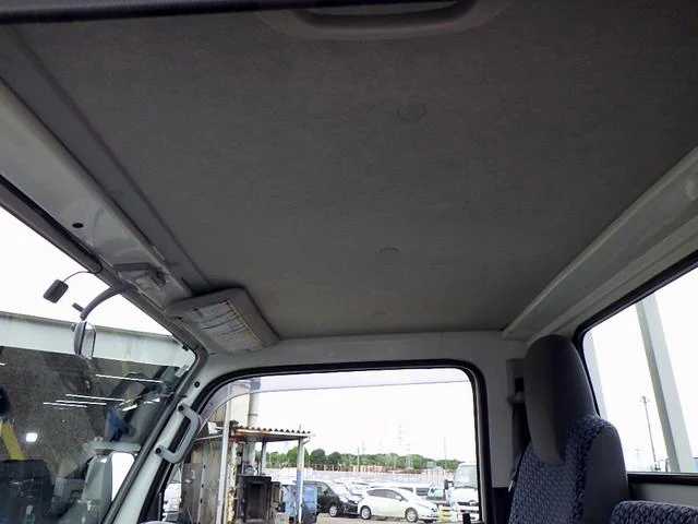 Isuzu ELF 43