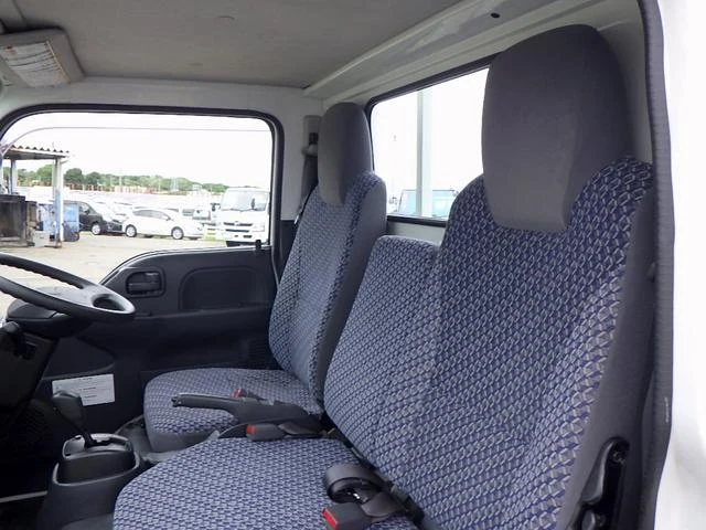 Isuzu ELF 10